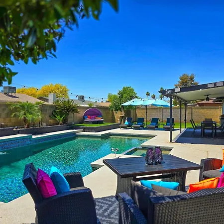 Lazy Palms Villa